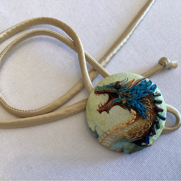 Beaded Dragon Choker Necklace NWOT - Picture 3 of 5